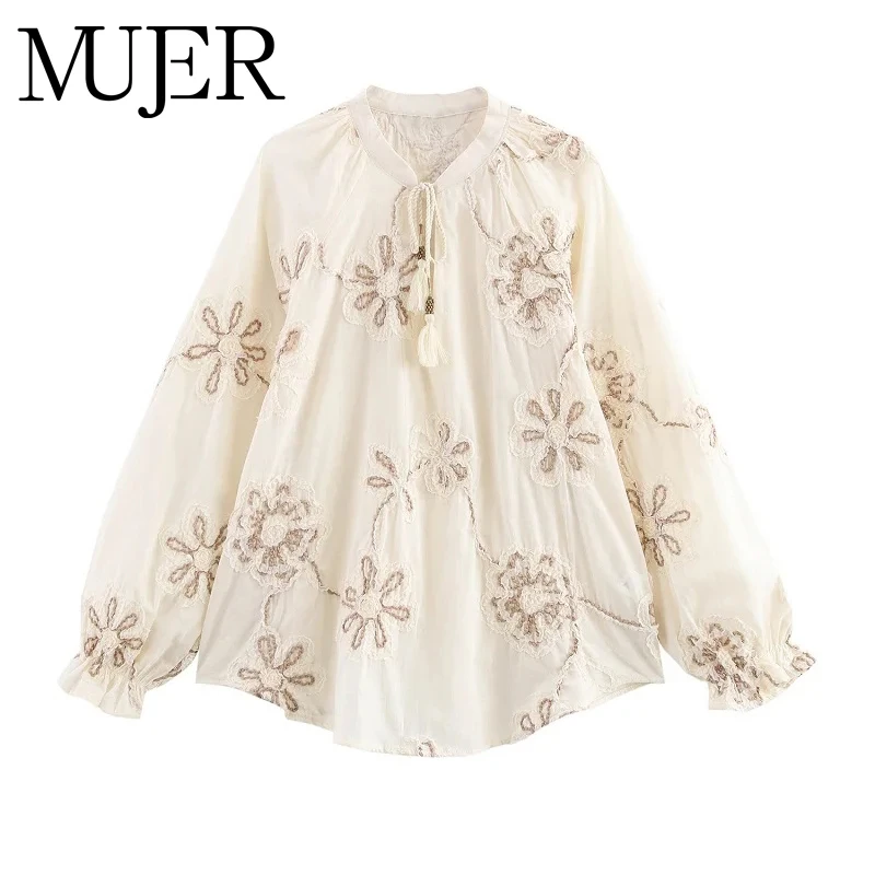 Mujer Flower Embroi… - image