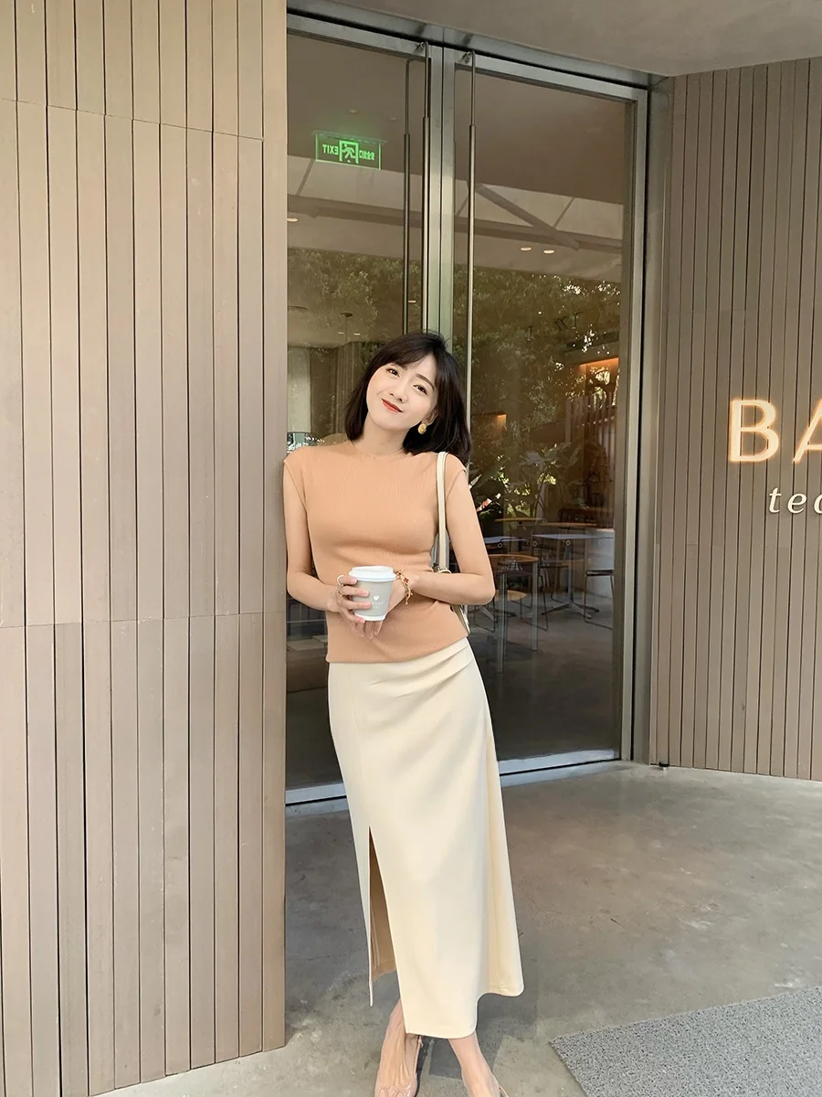 

Длинная юбка-макси Tina с разрезом, драпировкой и асимметричным подолом для женщин, коллекция Весна 2023, другие материалы