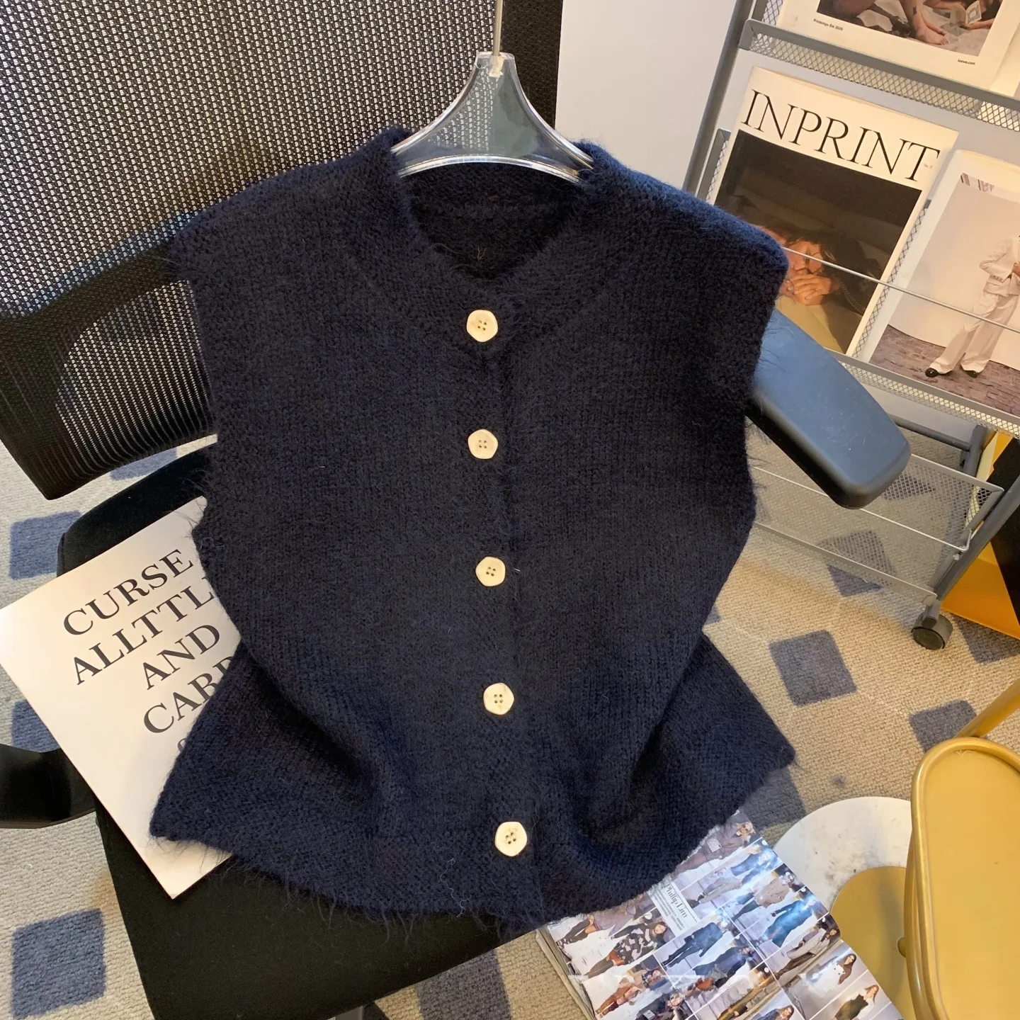 ay Camere Knitted Vest Women's Autumn Sle Casual Faion Soft Fabric ort Length Open Cardigan Girls Premium Feeling