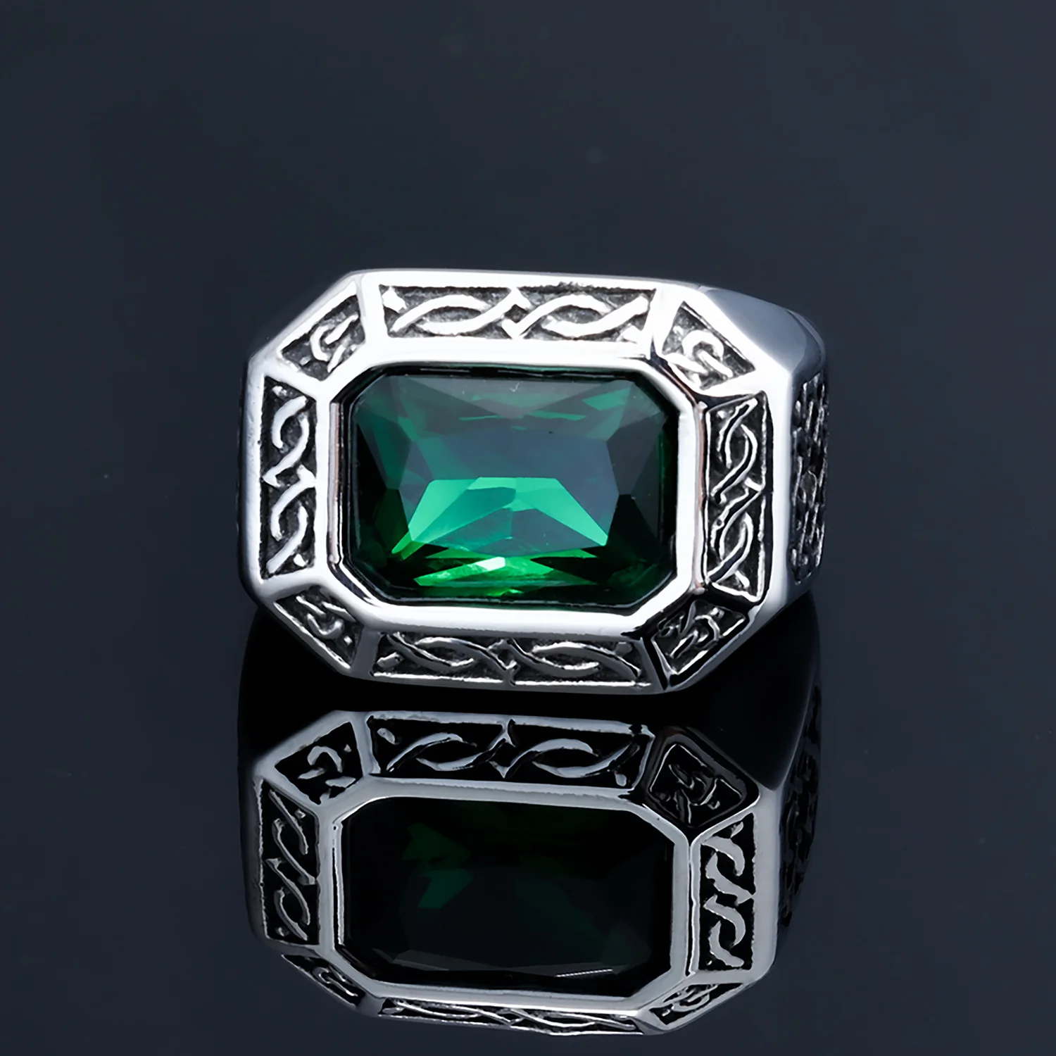 

European and American Titanium Steel Men's Viking Emerald Cross Ring