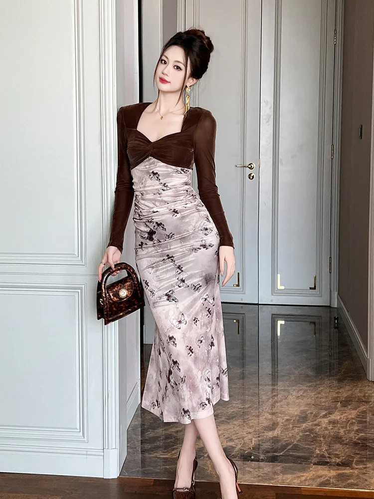Autumn and Winter New Style French Retro Square Collar Slim Fit Hip-Hugging Velvet Printed Dress Bottoming Skirt