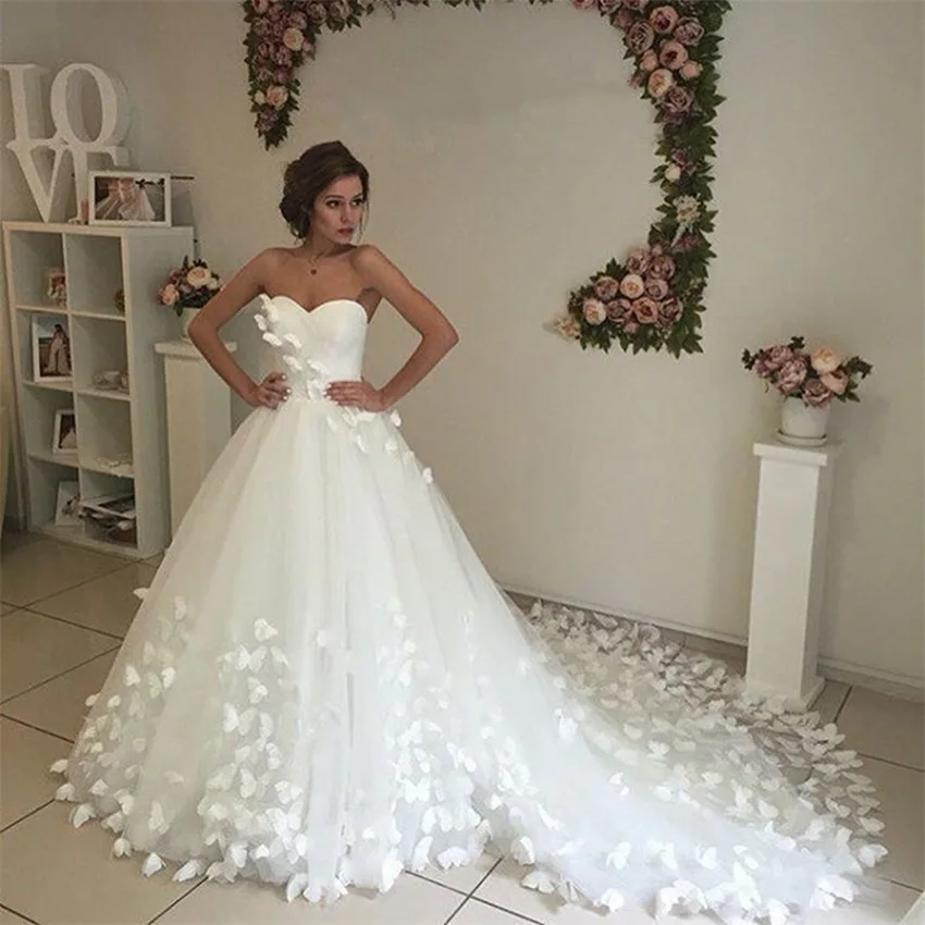 

Elegant White Sweetheart Butterfly Decal A-line Wedding Dresses 2023 Floor Length Sweep Train Tulle Custom Made Bridal Gown