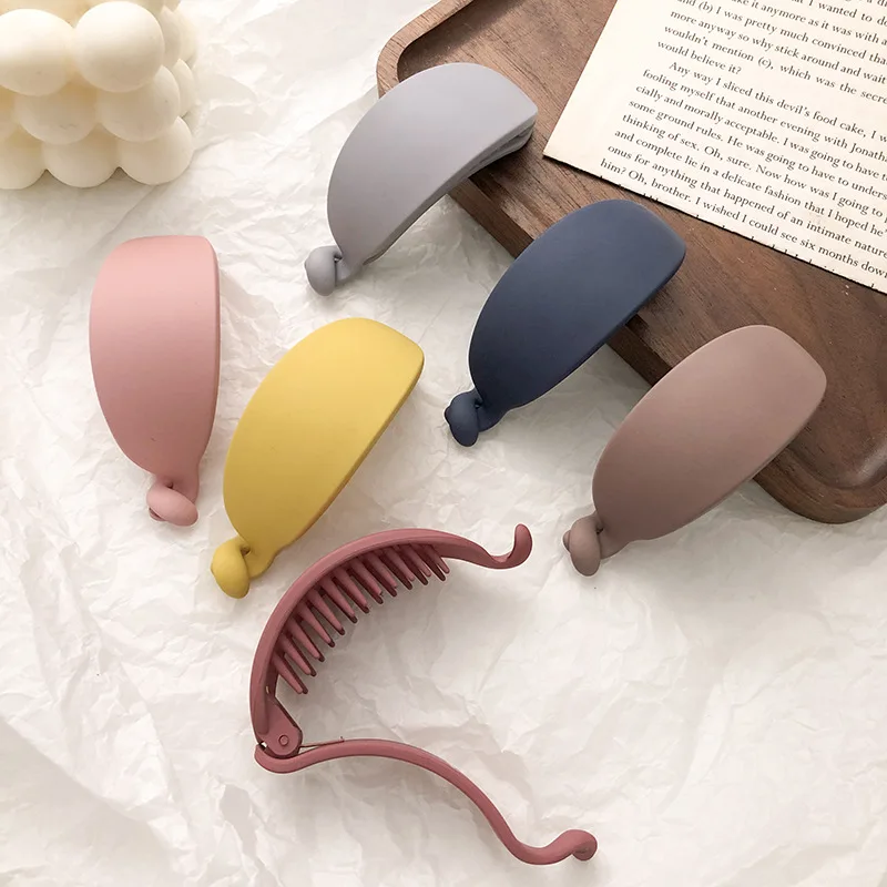 Korea's New Candy-colored Medium-sized Grasp Clip Frosted Matte Section Lady Hairpin