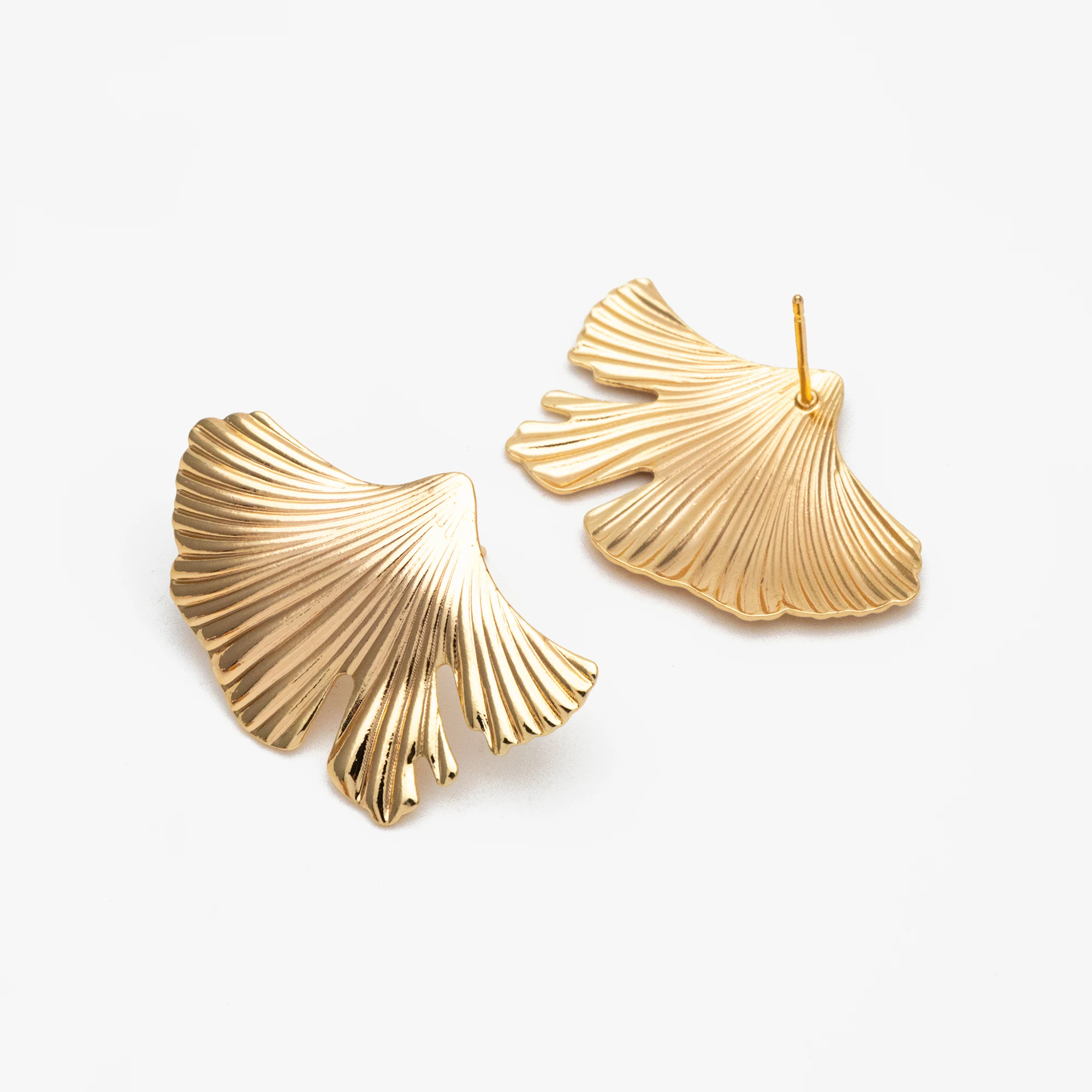 10pcs Ginkgo Leaf Earring, Gold Plated Brass Minimalist Stud Earrings, DIY Ear Findings (GB-3820)