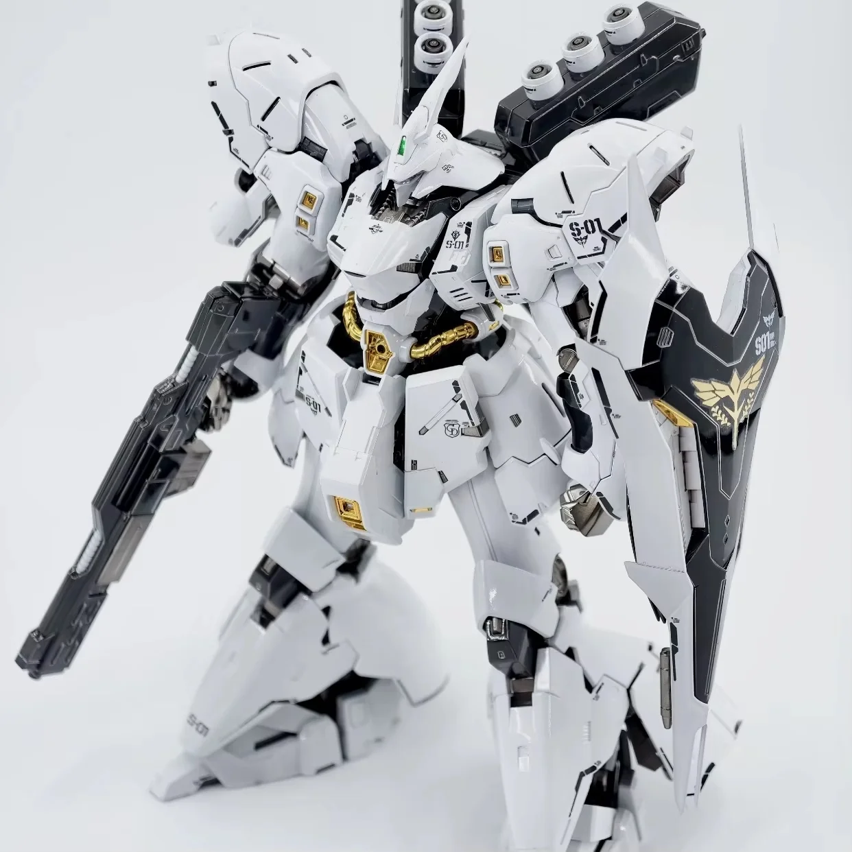 

Shazabi 1/144 Scale Hand-Made Collectible Action Figure White RG Baisha Xia Ya Movable Armor Model for Hobbyists And Collectors