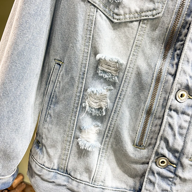 Street Fashion Men Jacket Retro Light Blue Hole Patched Ripped Denim Jacket Men Coats Vintage Designer Hip Hop Chaquetas Hombre