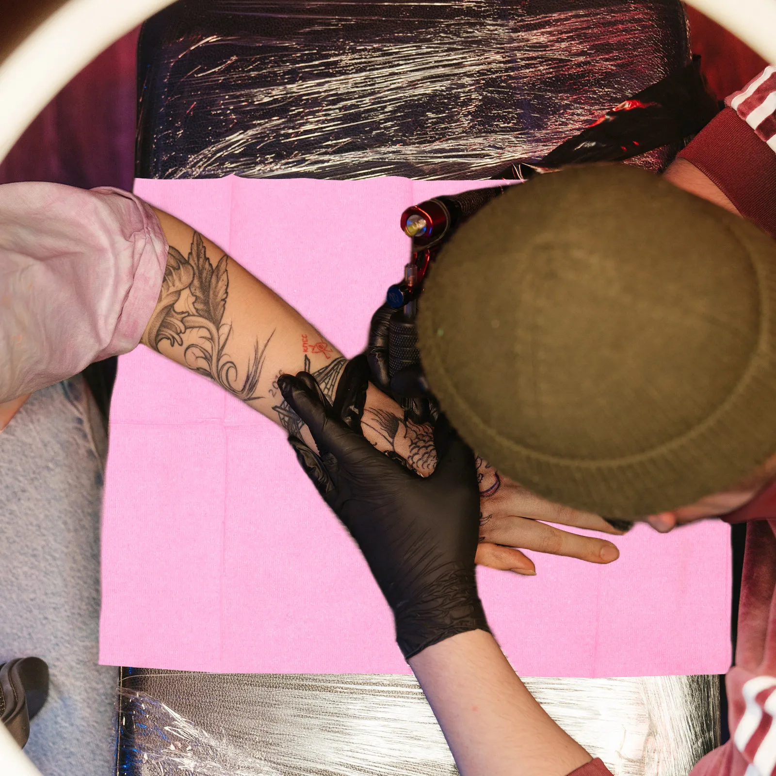 

125Pcs Disposable Tattoos Table Mat Waterproof Clean Pad for Tattooing Desk Work Foldable Small Size Convenient Trash Disposal