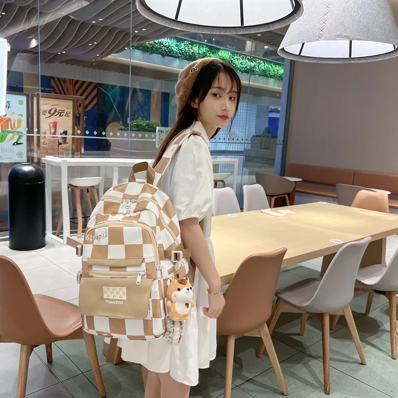 Casual Backpack for Students Checkerboard Plaid Schoolbag for Female Junior High School Large-capacity Design Multi-pocket