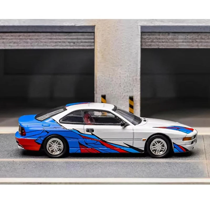 

SHADOW/DCT 1:64 Scale 850CSi Car Alloy Car Model Collection Decorated Holiday Gifts Toys Souvenir Static Display