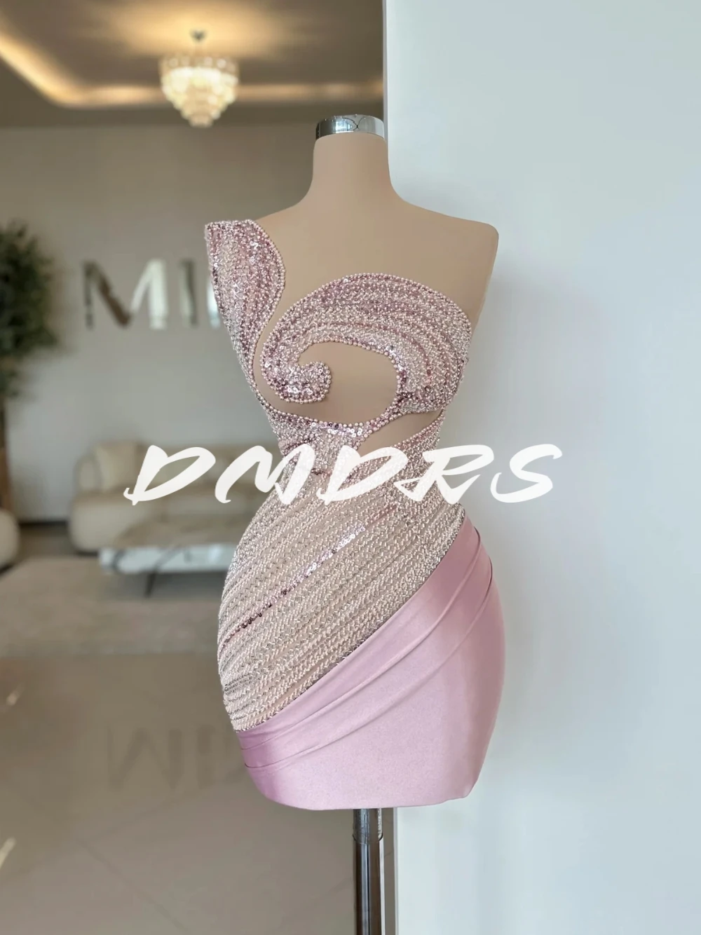 

DMDRS Sweet Blush Pink Коктейльное платье Короткое блестящее сексуальное вечернее платье с вырезами Новейшее женское платье на одно плечо для выпускного вечера