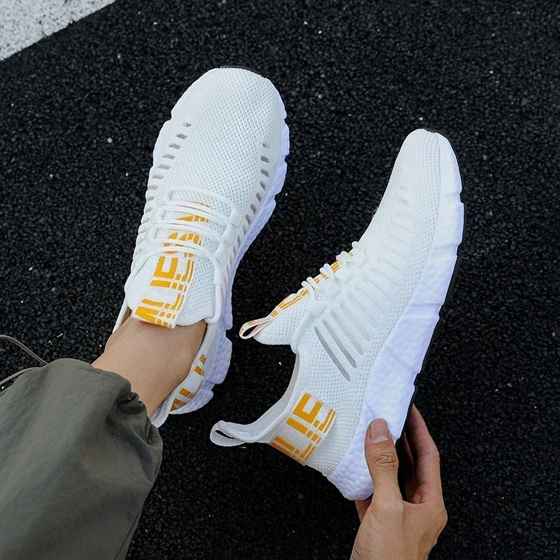 

Summer Men Sneakers Lightweight Breathable Mesh Outdoor Casual Shoes Men's Shoes Fashionable Tennis Training shoes