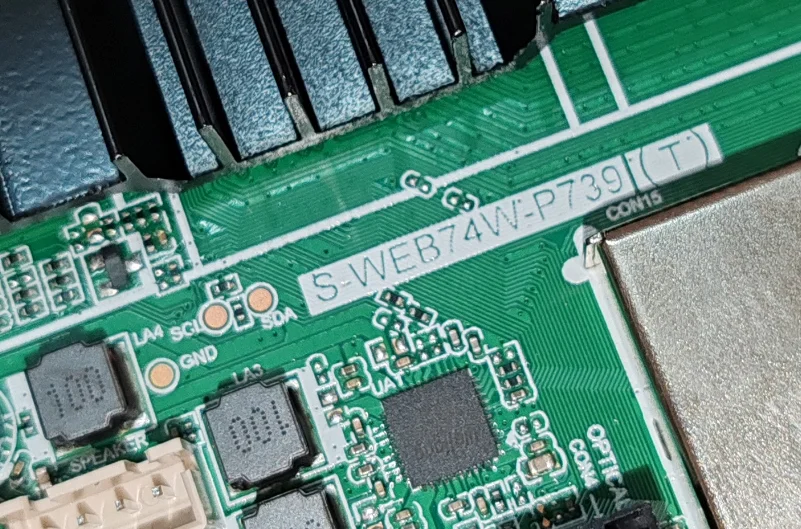 S-WEB74W-P739(T) اللوحة الأم لتلفزيون شبكة WiFi 4K، تم اختبارها جيدًا، صورة مادية لـ 94--94V 540ma 1.5g+8G