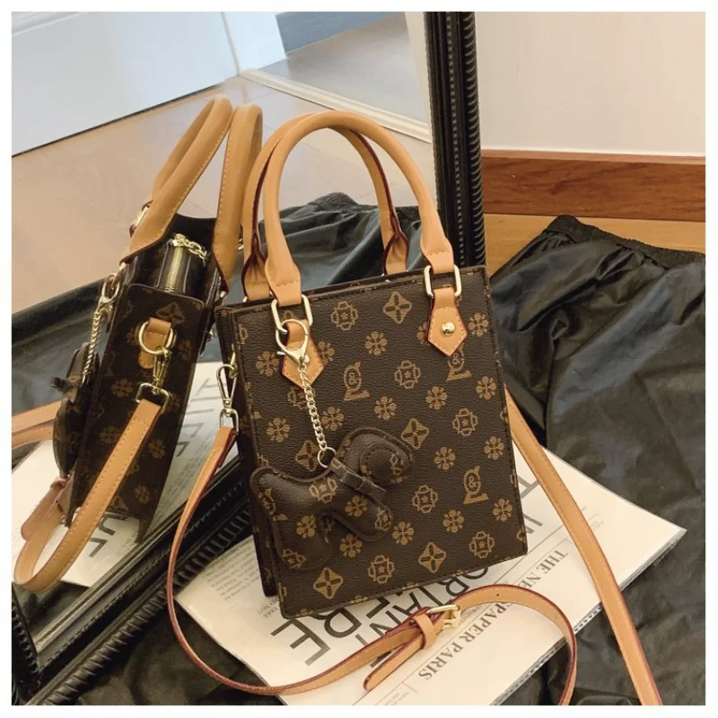 

​2025 New Women's Vintage Accordion Crossbody Bag, Small Square Organizer Purse, Niche Designer Inspired Shoulder Bag