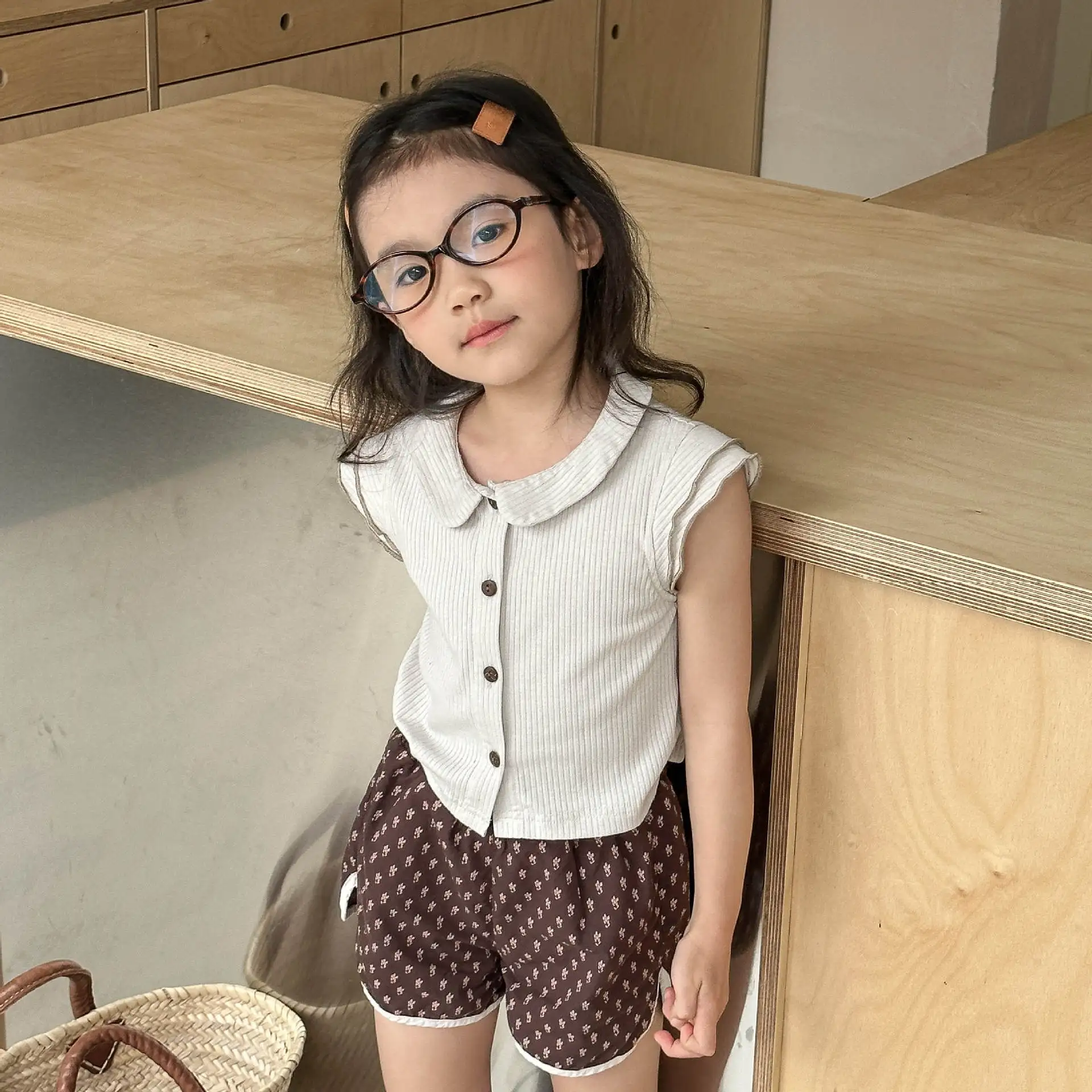 

2025 Summer New Girls Sleeveless Lapel Shirts Solid Children Casual Tops Cotton Baby T Shirts Fashion Kids Clothes