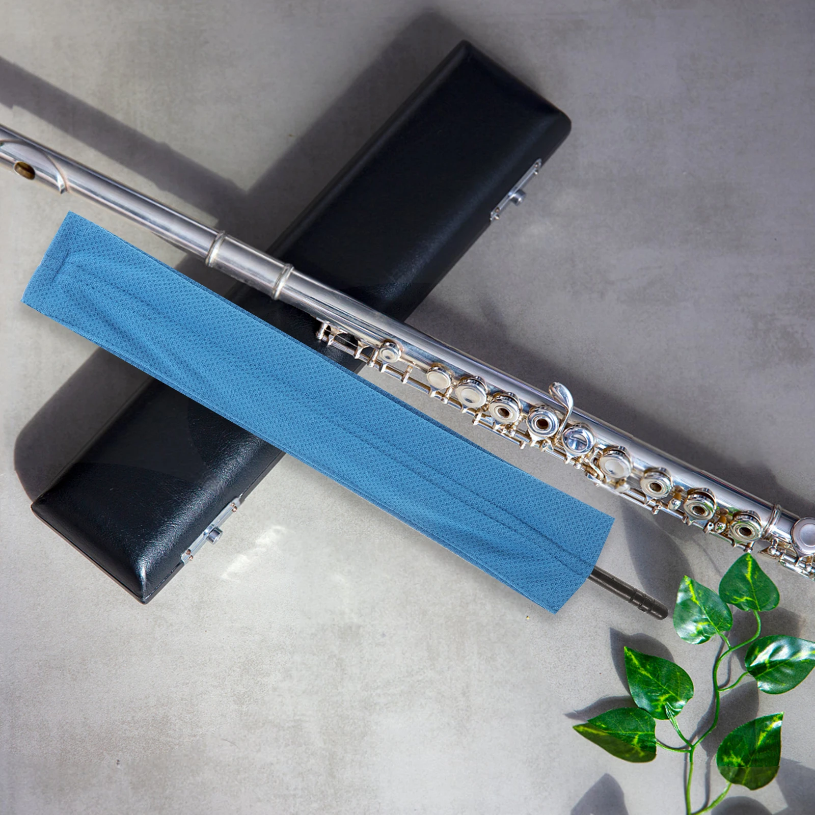 

Cleaning Cloth for Flute with Probing Rod Large Coverage Gentle on Surface Fits Various Flutes Instrument Care Kit