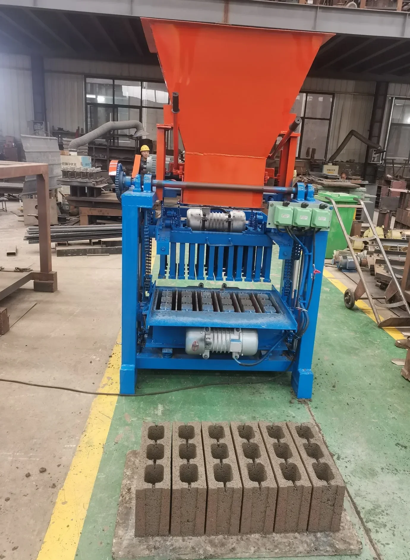 Manual Hollow Machine Mini Mobile Concrete Cement Block Machine, Electric Diesel Brick Making Machine