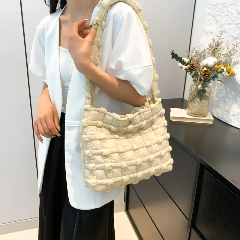 

Fashionable Cloud Bags 2025 Summer Shoulder Crossbody Bags For Women Nylon Bubble Tote Bag Large Capacity Commuting Handbag