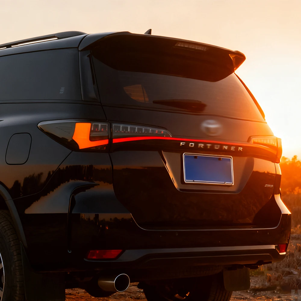 

For Toyota Fortuner 2016-2024 LED Car Tail Light Assembly Upgrade, Dynamic Flow Tail Light with Startup Animation, Tools