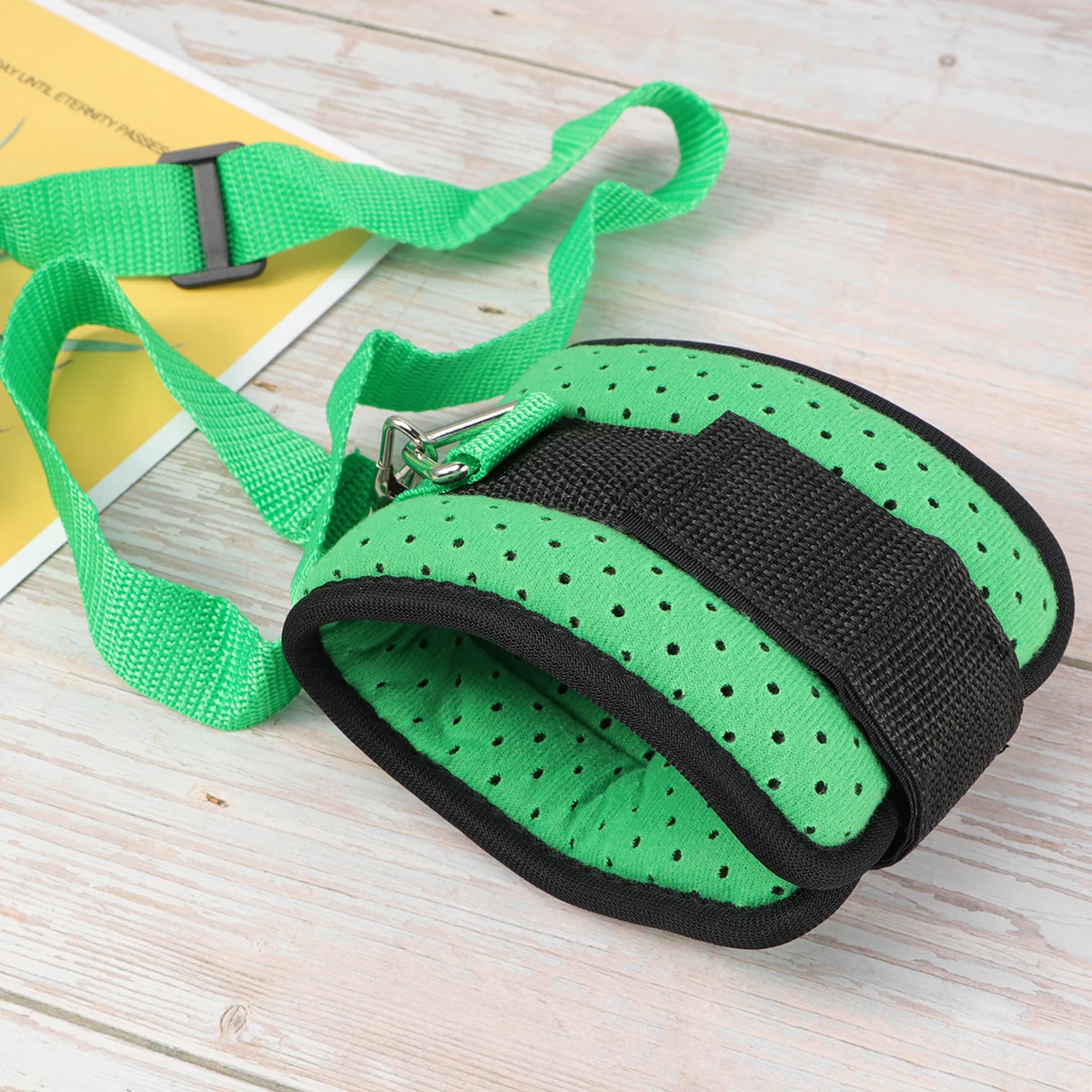 

Medical Strap Belt For Limb Patients Arm Leg Fixed Protection Hospital Use Green Fastener Design Safety Constraints