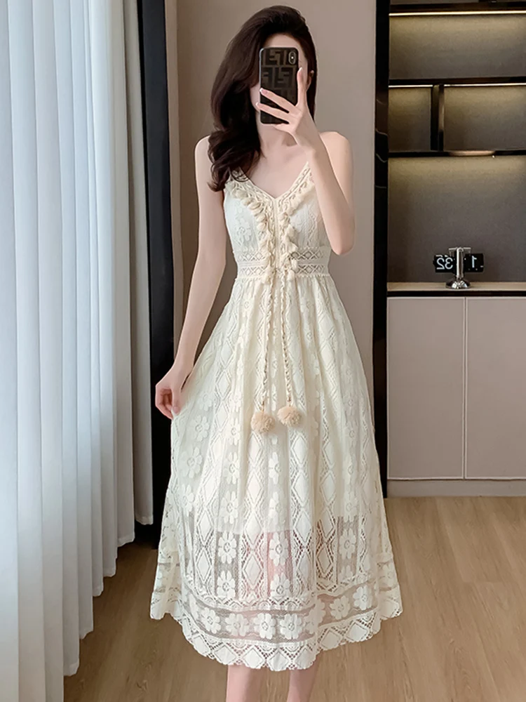 

Новый летний женский комплект: кружевное платье с вырезами и ремнем, а также юбка миди с вырезами и поясом