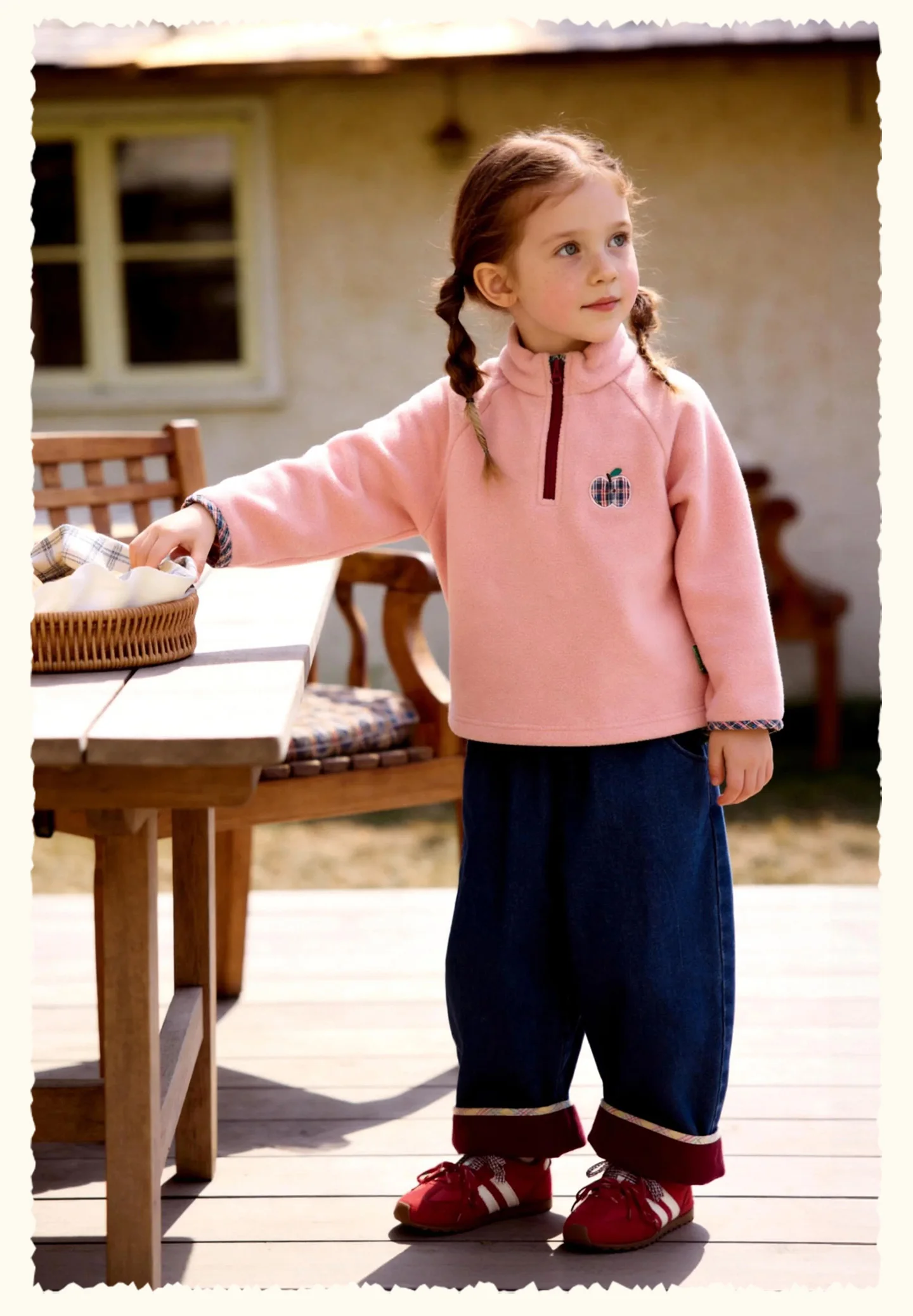 Amila 2026 Herbst Neue Kinder-Sweatshirt mit Stehkragen Vintage-Patch-Stickerei Farbblock Niedlich Verspielt Alltagstaugliches Vielseitiges Oberteil – Detail 19