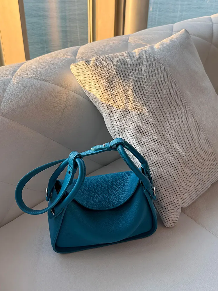 

Blue Commuter Pillow Bag Women's 2026 New High-End Lightweight Luxury Dumpling Shoulder Bag Spring Summer Soft Handbag
