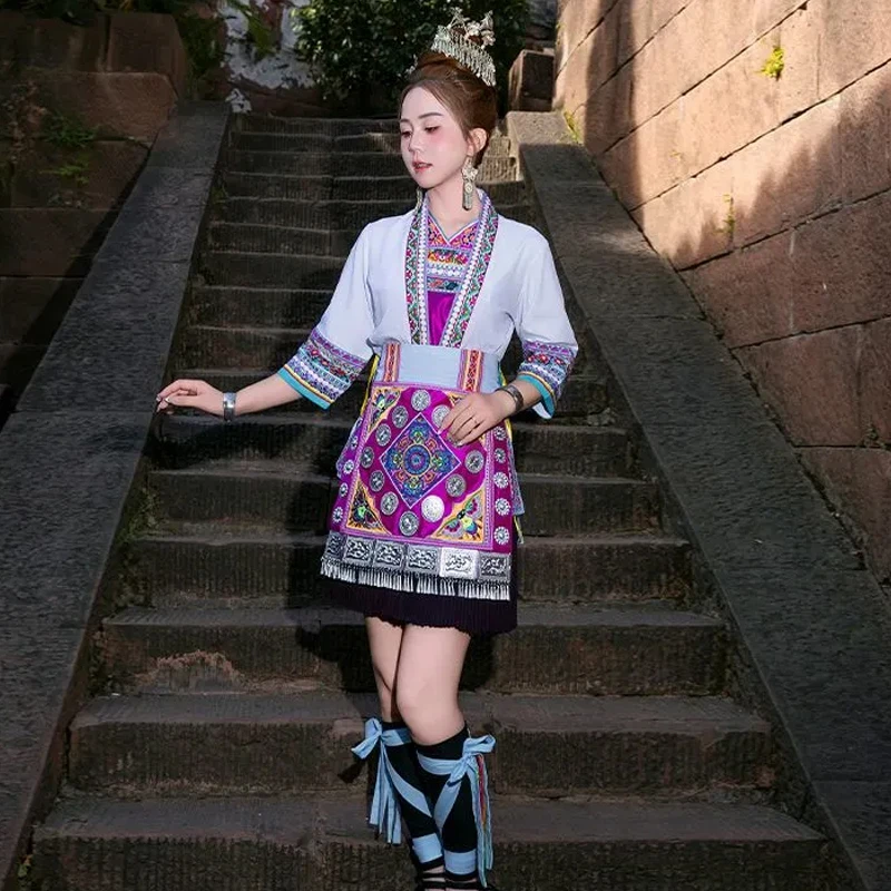 Tradition Chinese Women's Guizhou Dong Ethnic Minority Embroidery Dance Performance Costume