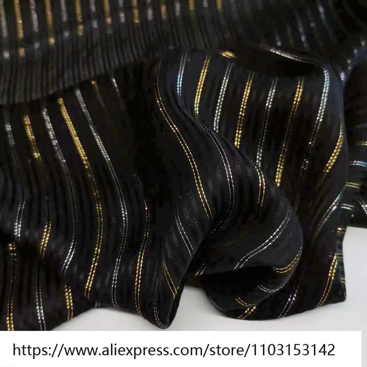 

Designer Sewing Fabric Lightweight Women's Yarn Silk Satin Stripe Clothing