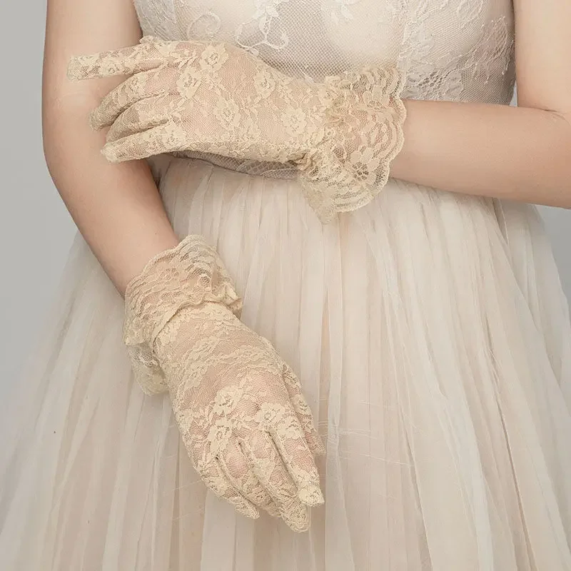 

Large Lace Gloves for Female Actress Elegant White Bridal Hollow Out Thin Design Sun Protection Elastic Retro Black Driving