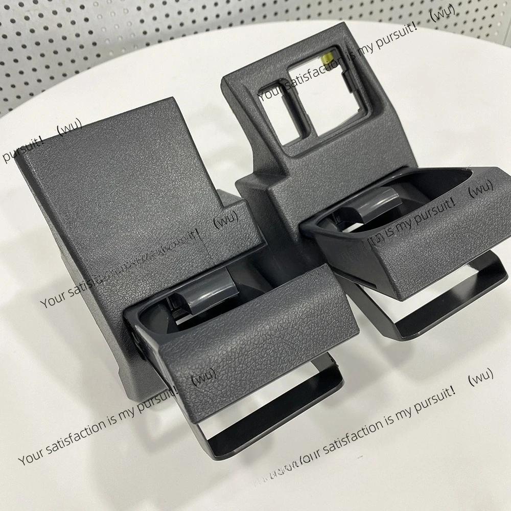 

Suitable for Toyota LC76LC79LC70 series left and right dashboard telescopic cup holder beverage holder landcruiser