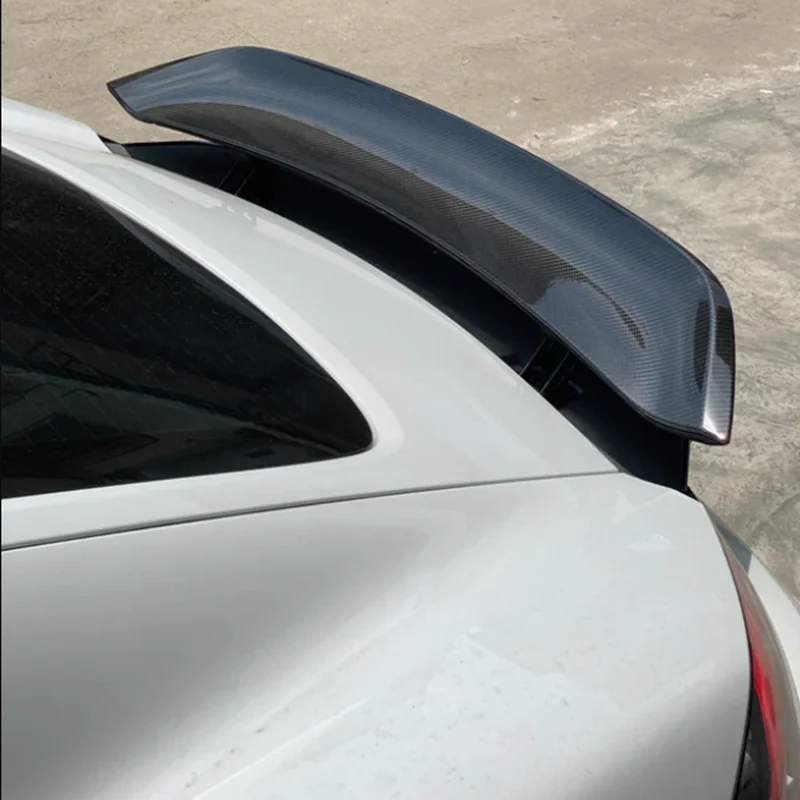 Suitable for carbon fiber Porsche 16-22 Cayman 718 GT car modification and replacement of rear wing