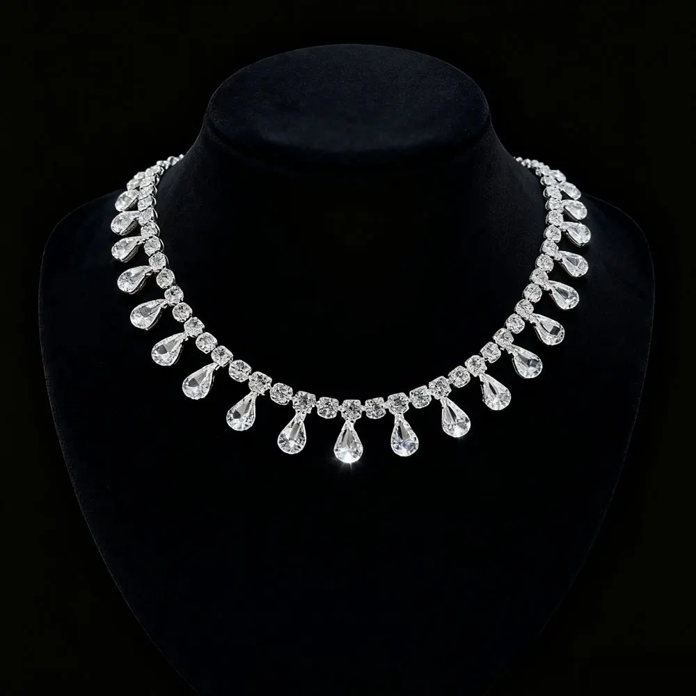 

1 Yard Crystal Glass Shiny Claw Rhinestone Chain Pattern Trim for Party Handbags Wedding Gowns Decor Chain Accessories