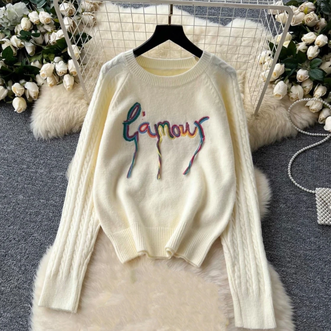 Korea Fashion Tassel Embroidery Oversized Sweater Women Autumn Casual O-neck Knitted Tops Commute Loose Pullovers Jumper