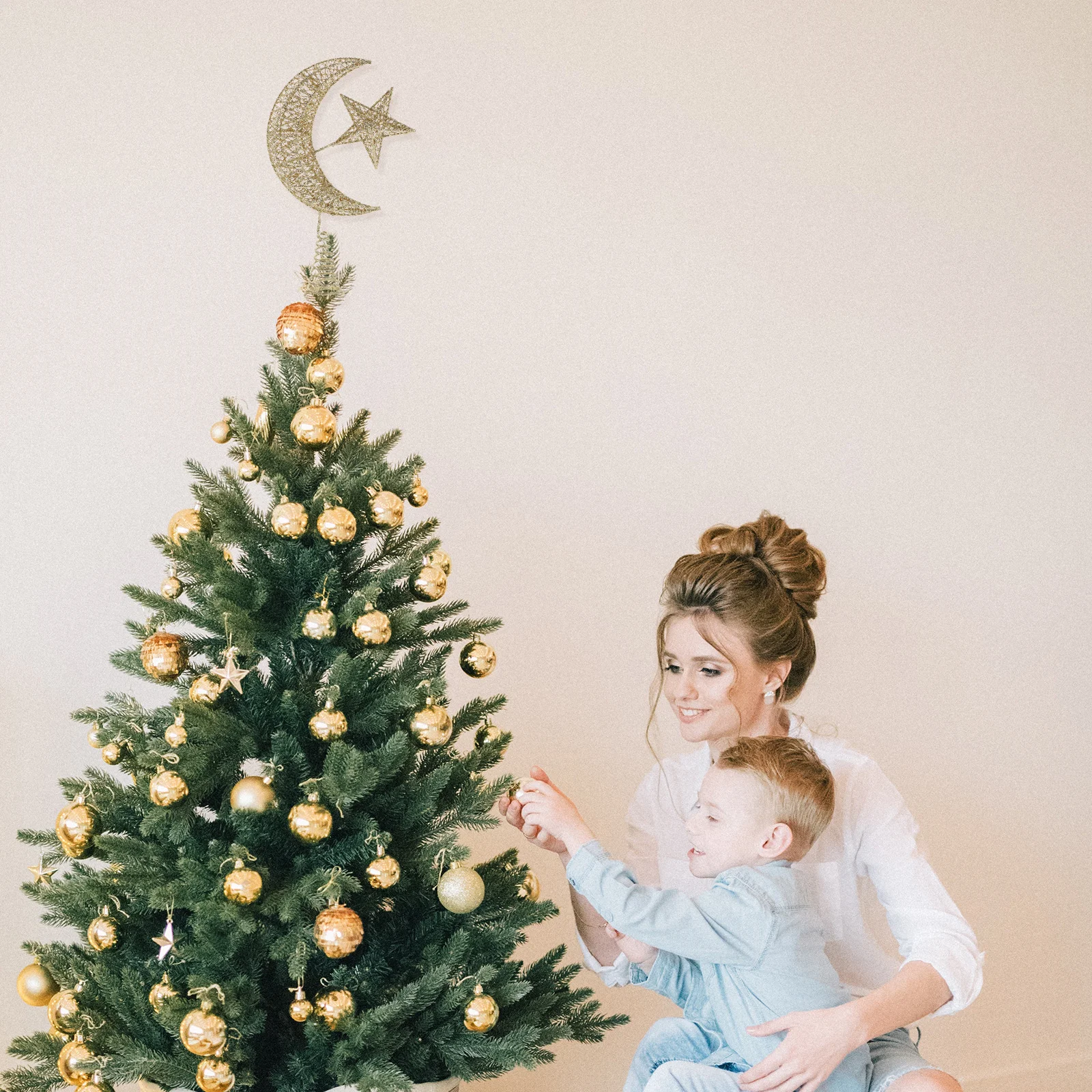 

Star Moon Christmas Tree Topper High Quality Iron Beautiful Holiday Tree Topper Decoration Festival Indoor Xmas Party Ornament