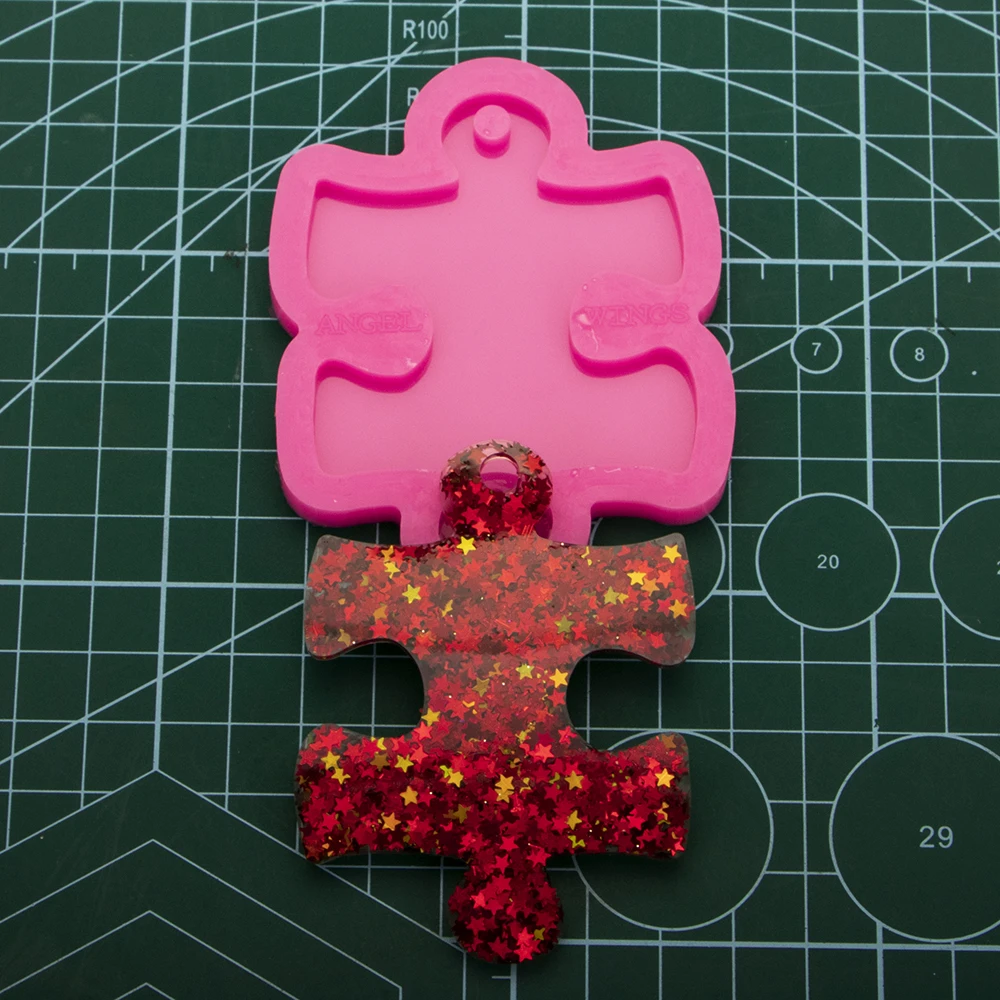 Shiny keychains Puzzle Silicone Molds DIY Jewelry keychain m