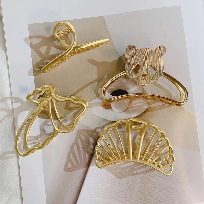 Fashion Women Hair Clips Bath Crab Korean Metal Geometric Hairpins Barrette Headwear for Girls Fashion Hair Accessories Gift