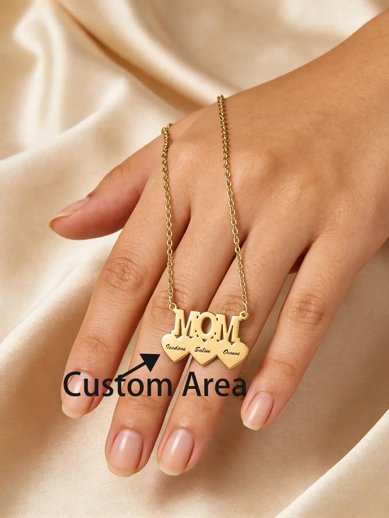 Customized three-name mother necklace, personalized heart-shaped engraved pendant, stainless steel material, suitable for Mother