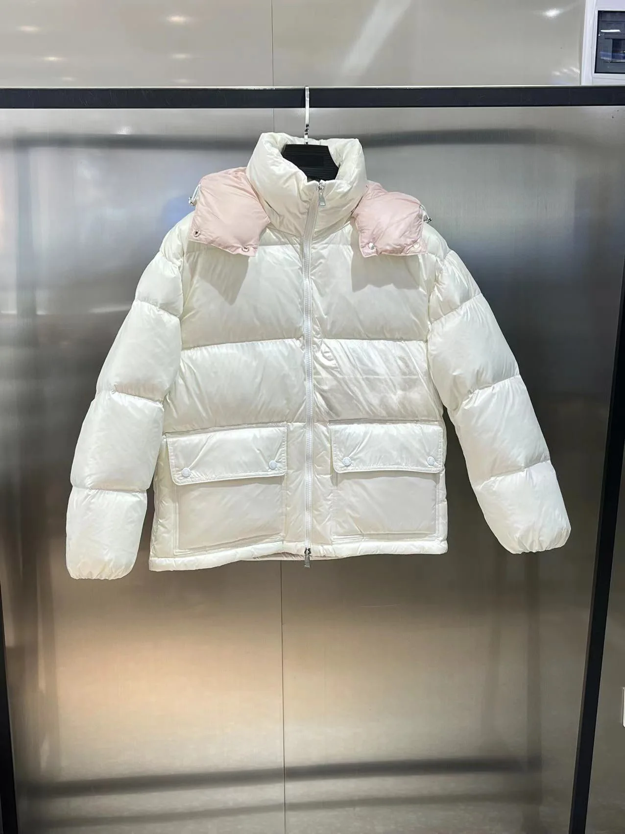 

2025 High Quality Short Pink Bread Down Jacket Women's Down Jacket Warm Color Matching Coat