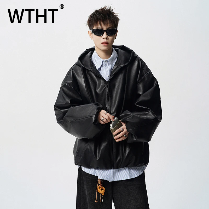 

WTHT Fashion Men's Solid Color Leather American Style Coats Trendy High Street Loose Hooded Jackets Male 2025 Autumn 2A1755