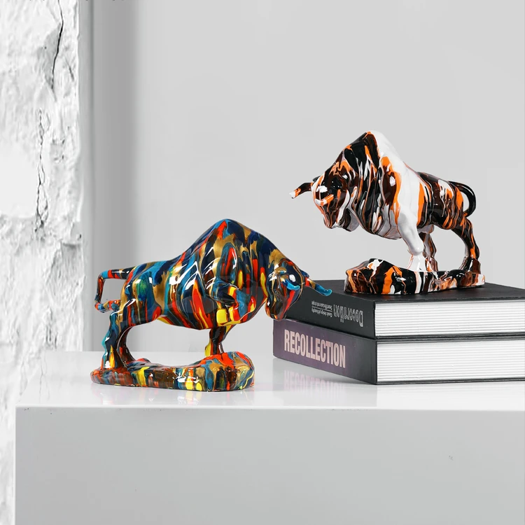 

Light Luxury High-end Graffiti Lucky Cow Office Desktop Decoration Bookcase Wine Cabinet Animal Decoration Craft Gift