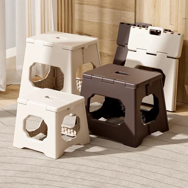 sedia-pieghevole-in-plastica-per-bagno-doccia-piccolo-sgabello-salvaspazio-per-esterni-sedia-pieghevole-trendy-per-turisti-arredamento-di-tendenza
