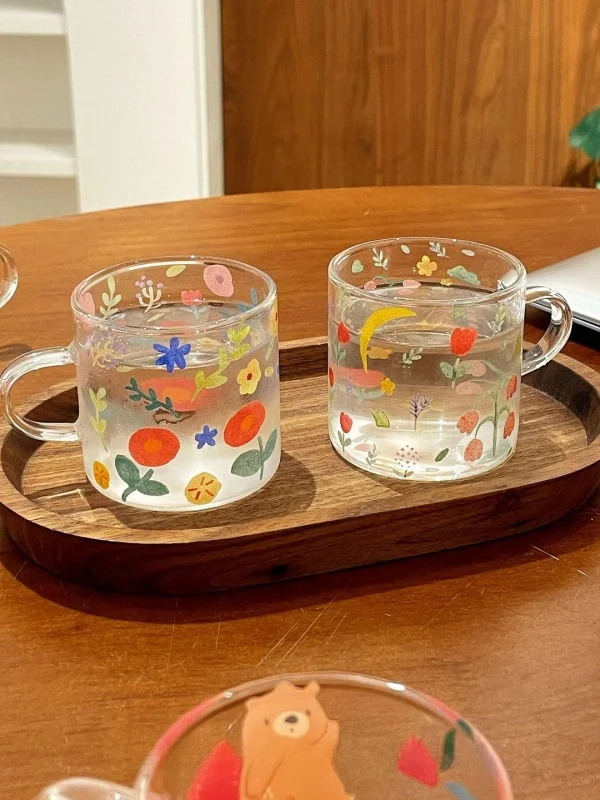 

Очаровательная стеклянная чашка из боросилиля с высоким содержанием животных, маленькая чашка для чая Capaci с ручкой, термостойкая, для домашнего использования, милый мультяшный дизайн, ва...