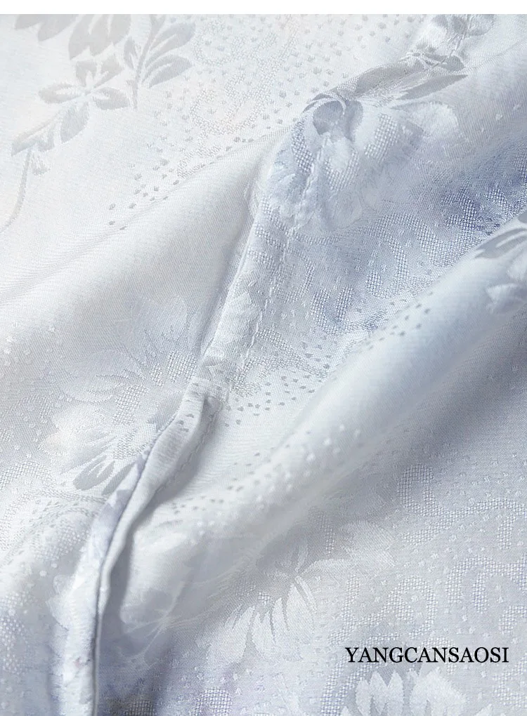 المرأة عادية أوائل الخريف نمط جديد 100% حرير التوت الطبيعي HuaLuo الرقبة المستديرة ثلاثة أرباع فانوس كم تي شيرت مطبوع