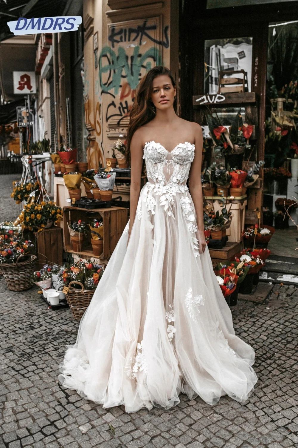 

Elegant Strapless Bridal Gown Classic Sweetheart Neckline Lace Dress Sexy Tulle Floor-Length Gowns Vestidos De Novia