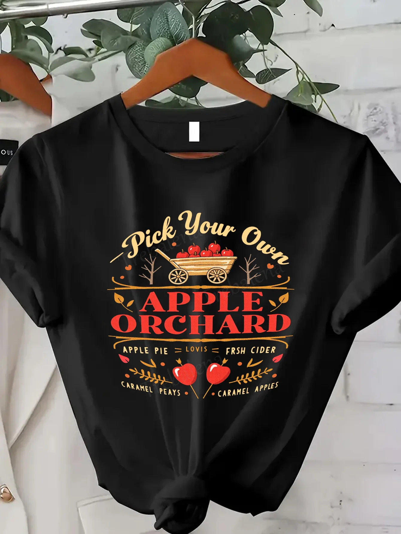 تي شيرت نسائي اختر تي شيرت Apple Orchard الخاص بك - نمط حصاد الخريف