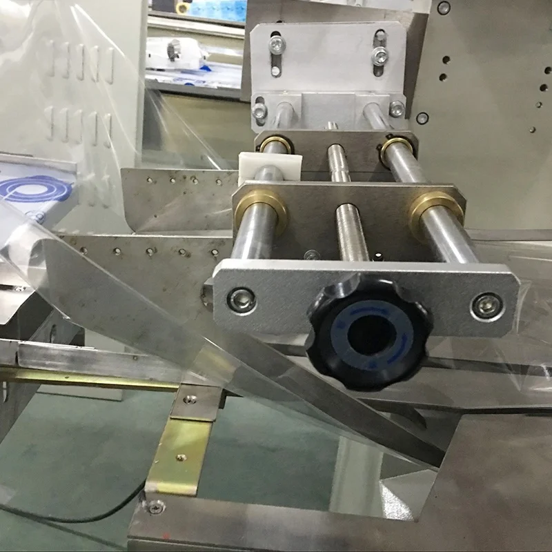 آلة تعبئة الأكياس البلاستيكية الأوتوماتيكية للفواكه والخضروات الطازجة