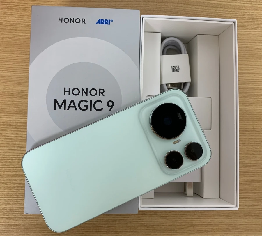 Honor Magic 9 China Snapdragon 8 Elite Gen 5 8000mAh Battery 80W Charger 6.37'' OLED Screen 200MP Main Camera Google Play Store