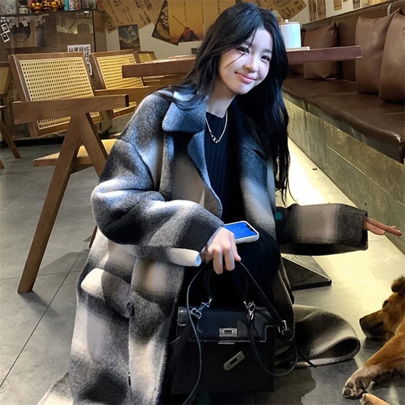 

Fashion New Women Long Woolen Coat Black White Checkered Woolen Overcoat Loose Warm Autumn Winter Windbreaker Outerwear Female