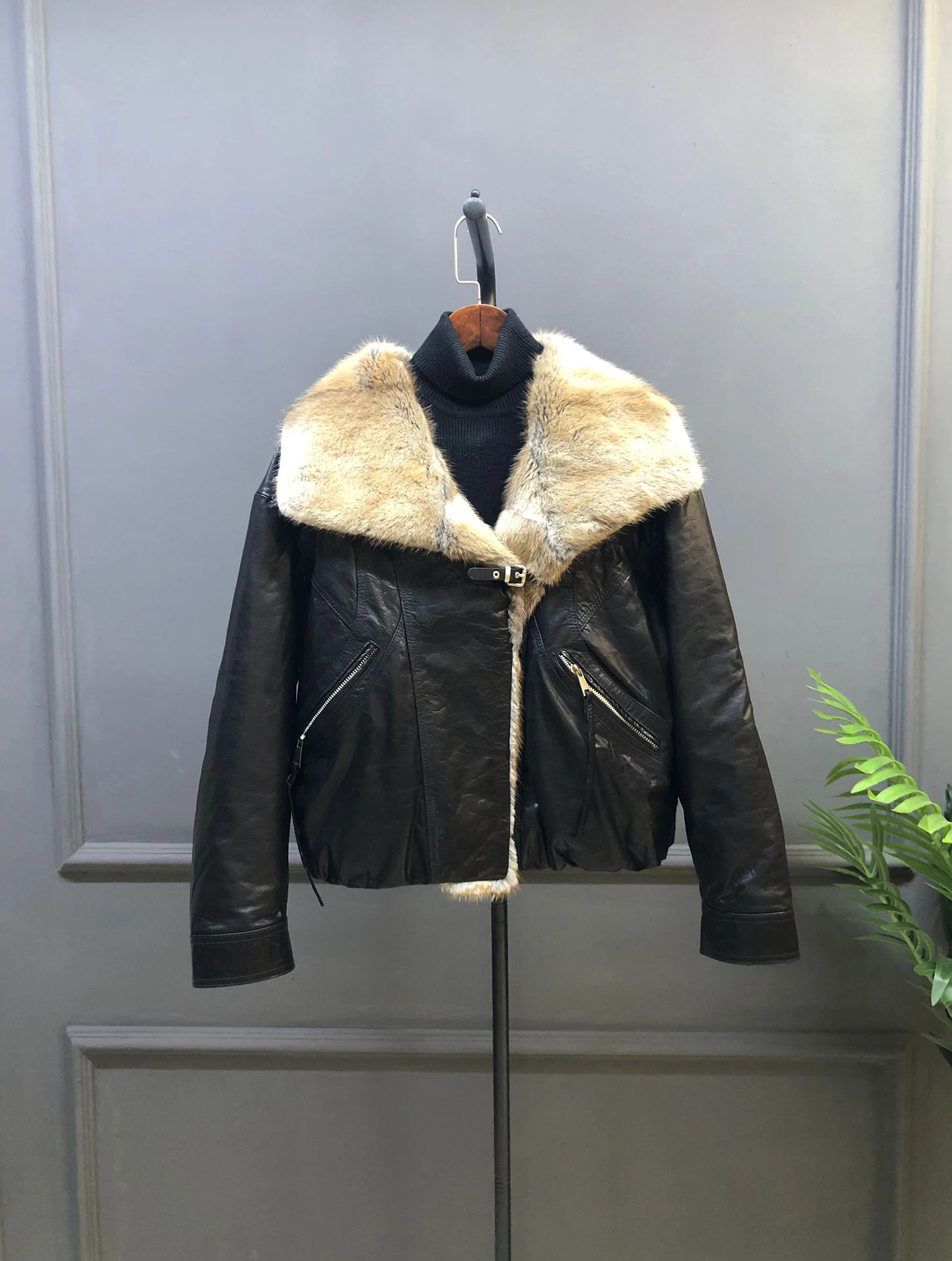 

Warmth Women's ort Sle Faux Fur Collar down Jaet with Zipper Top Layer Cowhide Leather Lined Coat Youth Casual Outerwear