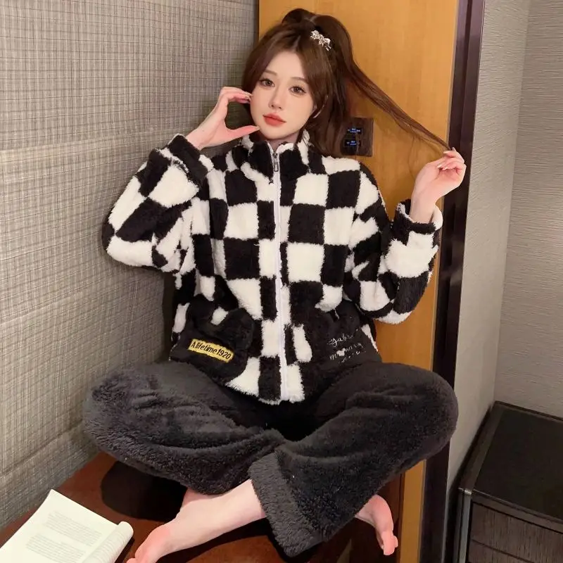 120Kg Winter Flannel Plus Size Pajamas Women's Autumn and Winter Zipper Turtleneck Thickened Coral Fleece Loungewear Set Comfort